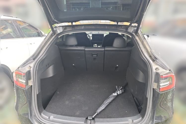 Used Tesla Model Y 2022 Rear-Wheel-Drive Version Trunk