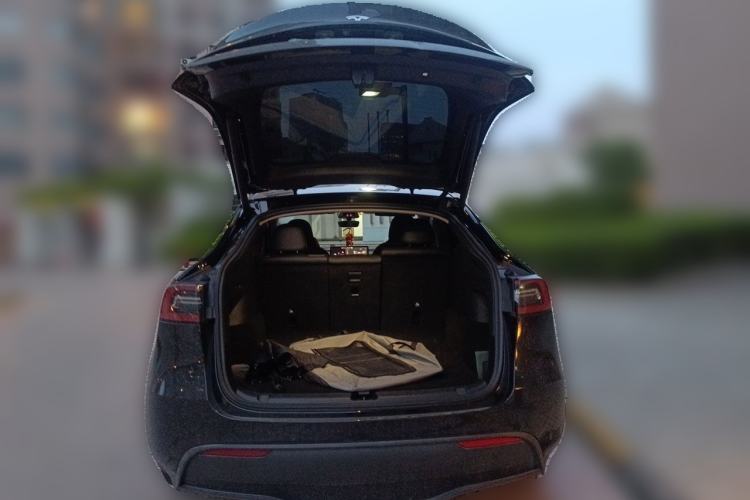 Used Tesla Model Y 2022 Rear-Wheel-Drive Version Trunk