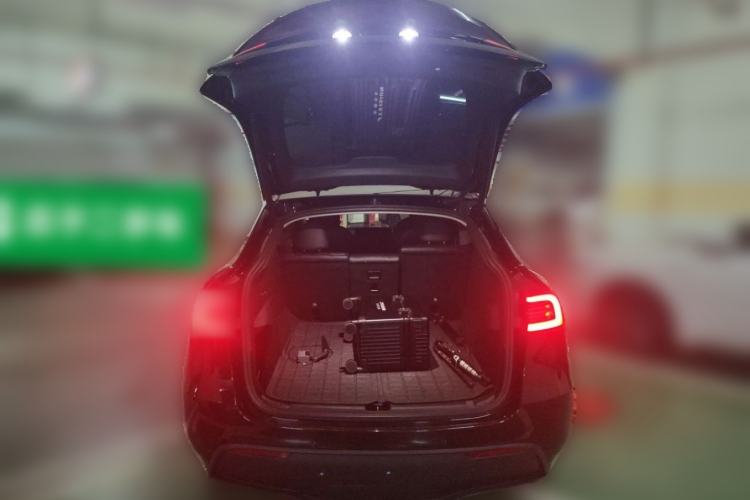 Used Tesla Model Y 2022 Long-Range All-Wheel-Drive Version Trunk