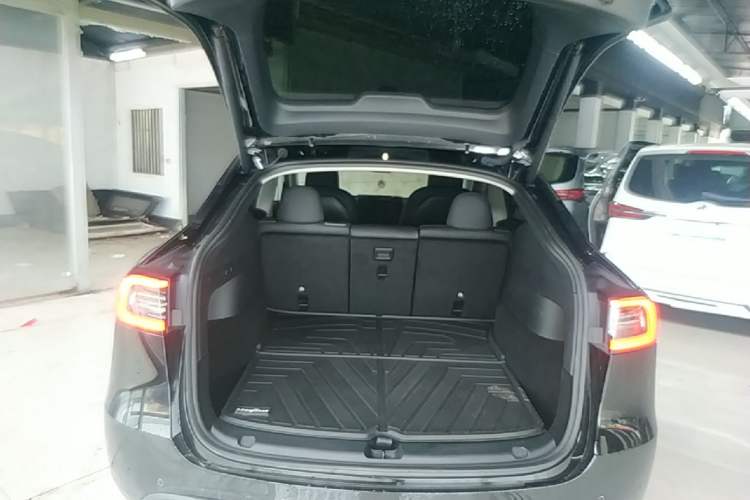Used Tesla Model Y 2022 Revised Version Rear-Wheel Drive Trunk