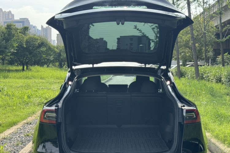 Used Tesla Model Y 2022 Revised Version Long-Range All-Wheel Drive Trunk