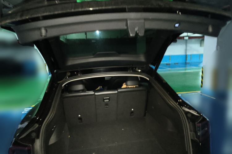 Used Tesla Model Y 2022 Rear-Wheel-Drive Version Trunk