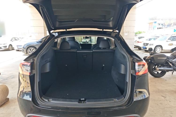Used Tesla Model Y 2022 Rear-Wheel-Drive Version Trunk