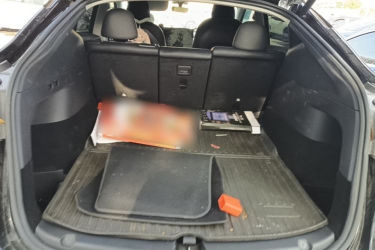Used Tesla Model Y 2022 Rear-Wheel-Drive Version Trunk