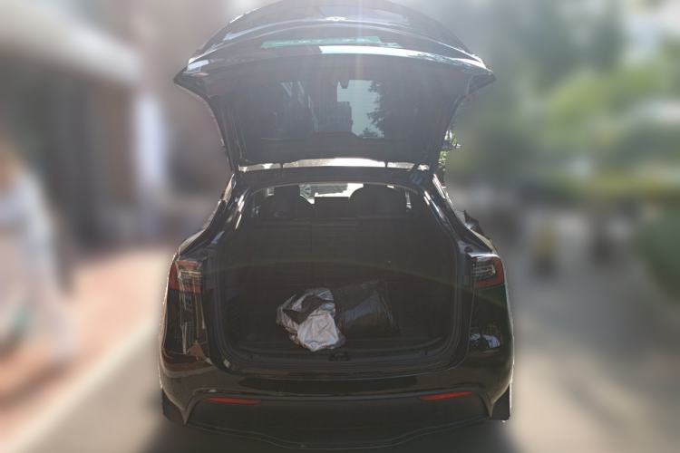 Used Tesla Model Y 2022 Performance High-Performance All-Wheel-Drive Version Trunk