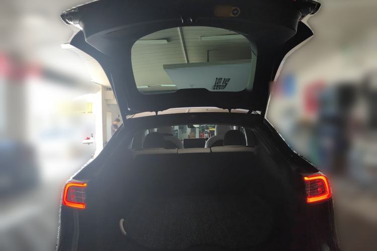 Used Tesla Model Y 2022 Performance High-Performance All-Wheel-Drive Version Trunk