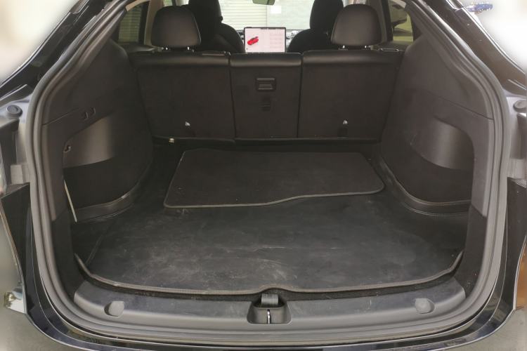 Used Tesla Model Y 2022 Rear-Wheel-Drive Version Trunk