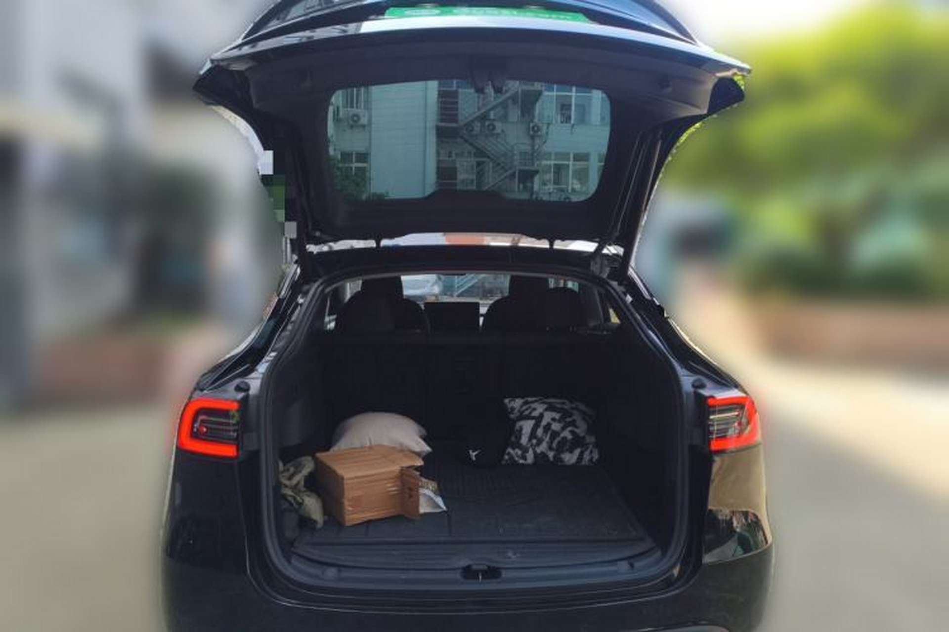 Used Tesla Model Y 2022 Performance High-Performance All-Wheel-Drive Version Trunk