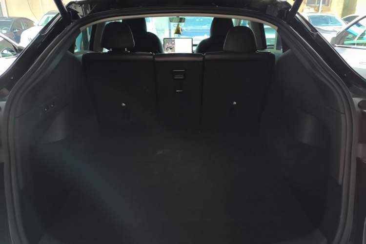 Used Tesla Model Y 2022 Revised Version Long-Range All-Wheel Drive Trunk