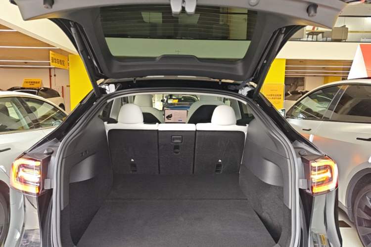 Used Tesla Model Y 2022 Revised Version Rear-Wheel Drive Trunk