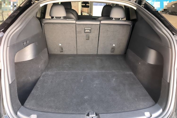 Used Tesla Model Y 2022 Rear-Wheel-Drive Version Trunk
