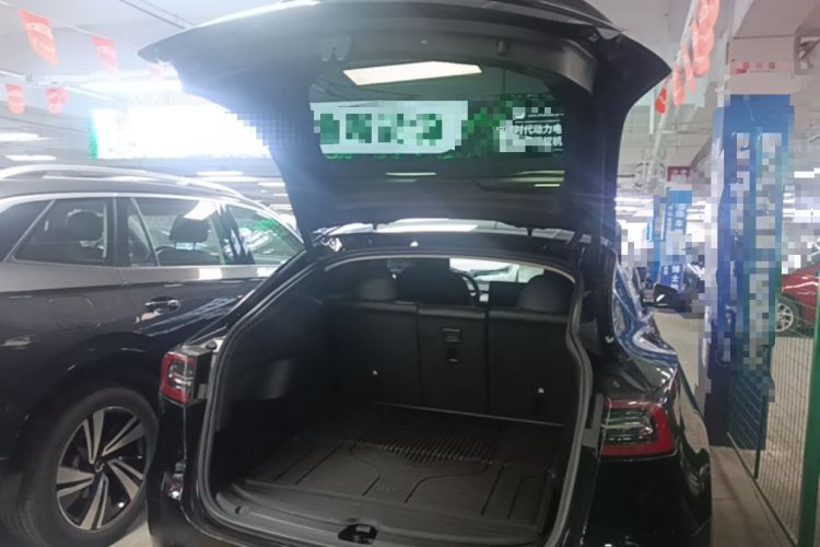Used Tesla Model Y 2022 Rear-Wheel-Drive Version Trunk