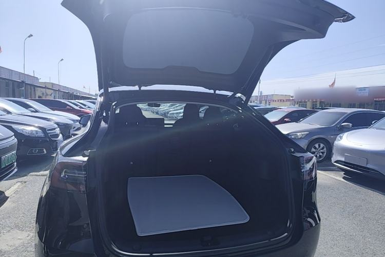 Used Tesla Model Y 2022 Rear-Wheel-Drive Version Trunk
