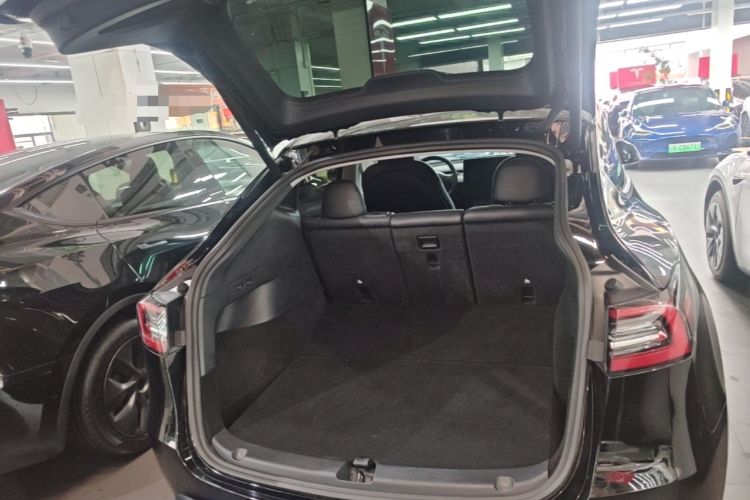 Used Tesla Model Y 2022 Rear-Wheel-Drive Version Trunk