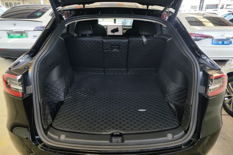 Used Tesla Model Y 2022 Rear-Wheel-Drive Version Trunk