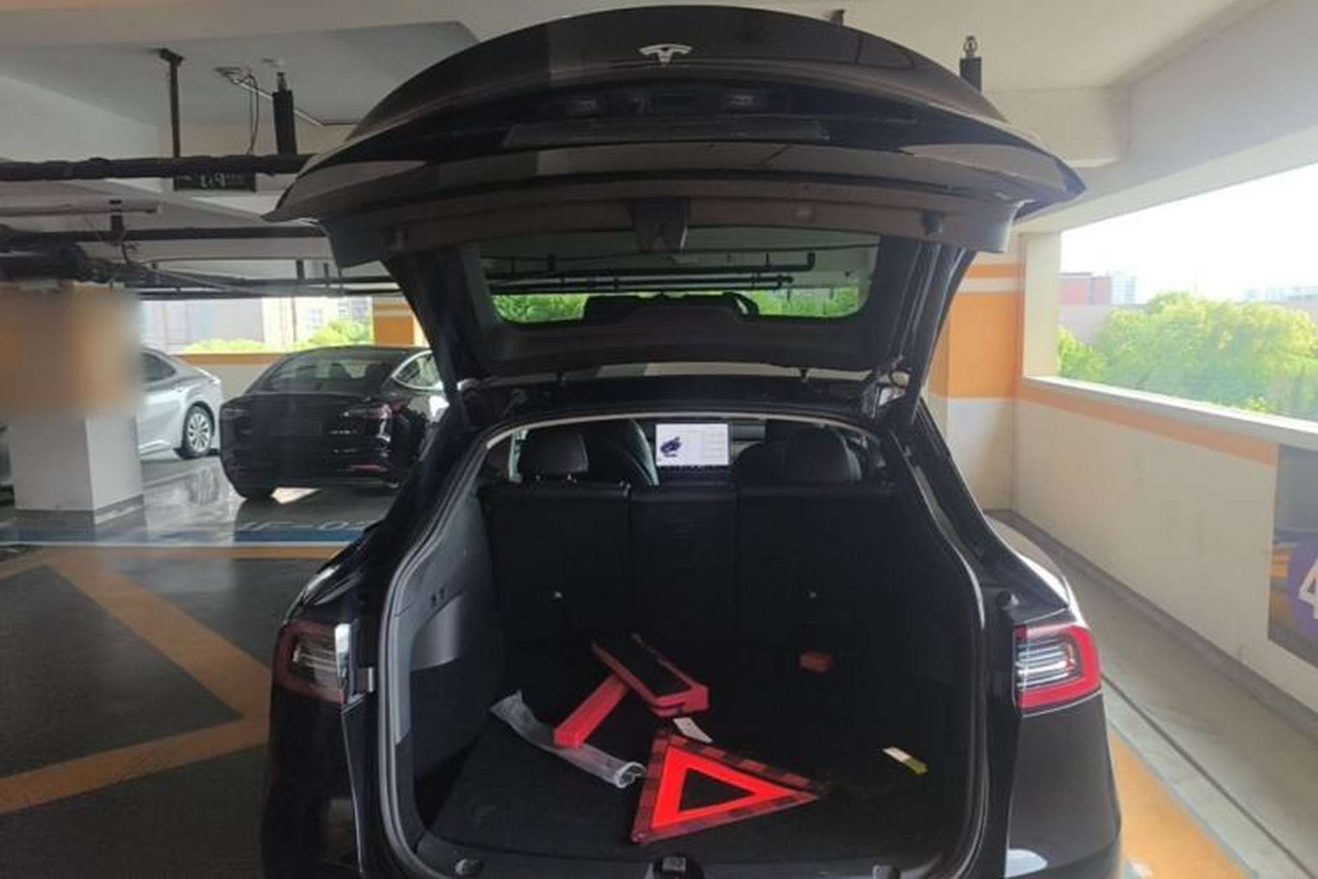 Used Tesla Model Y 2022 Rear-Wheel-Drive Version Trunk