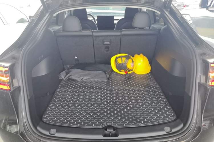 Used Tesla Model Y 2022 Revised Version Rear-Wheel Drive Trunk