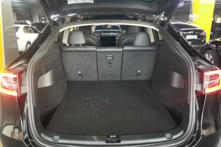 Used Tesla Model Y 2022 Rear-Wheel-Drive Version Trunk