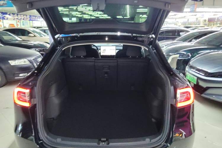 Used Tesla Model Y 2022 Revised Version Long-Range All-Wheel Drive Trunk