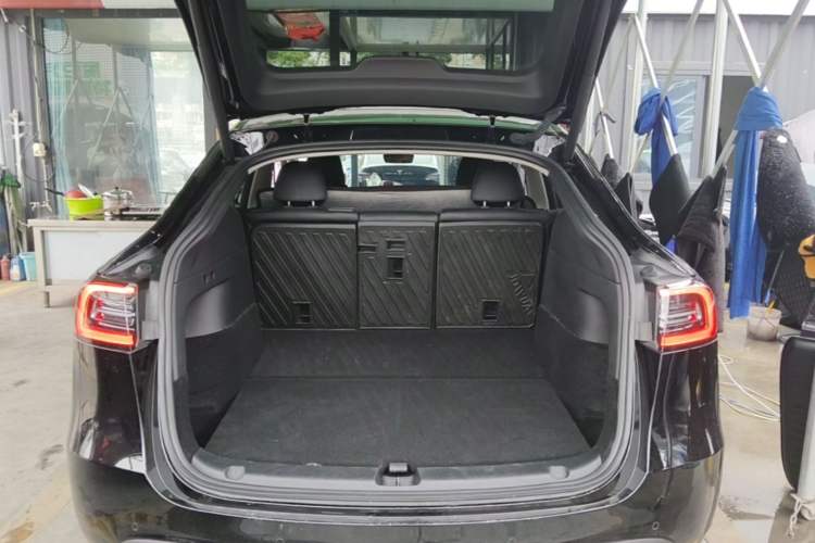 Used Tesla Model Y 2022 Revised Version Long-Range All-Wheel Drive Trunk