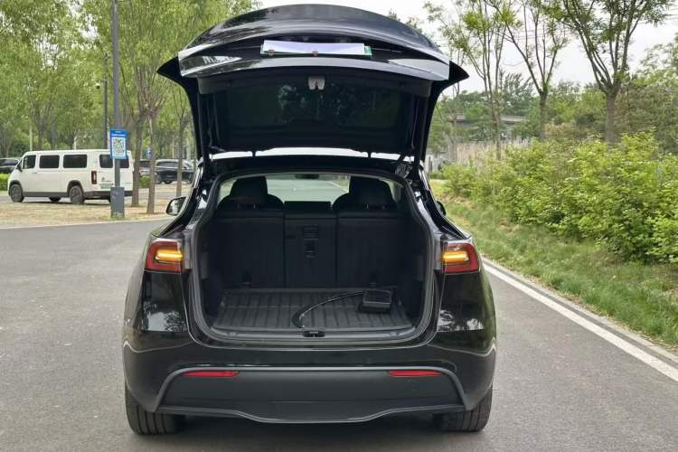 Used Tesla Model Y 2022 Revised Version Long-Range All-Wheel Drive Trunk