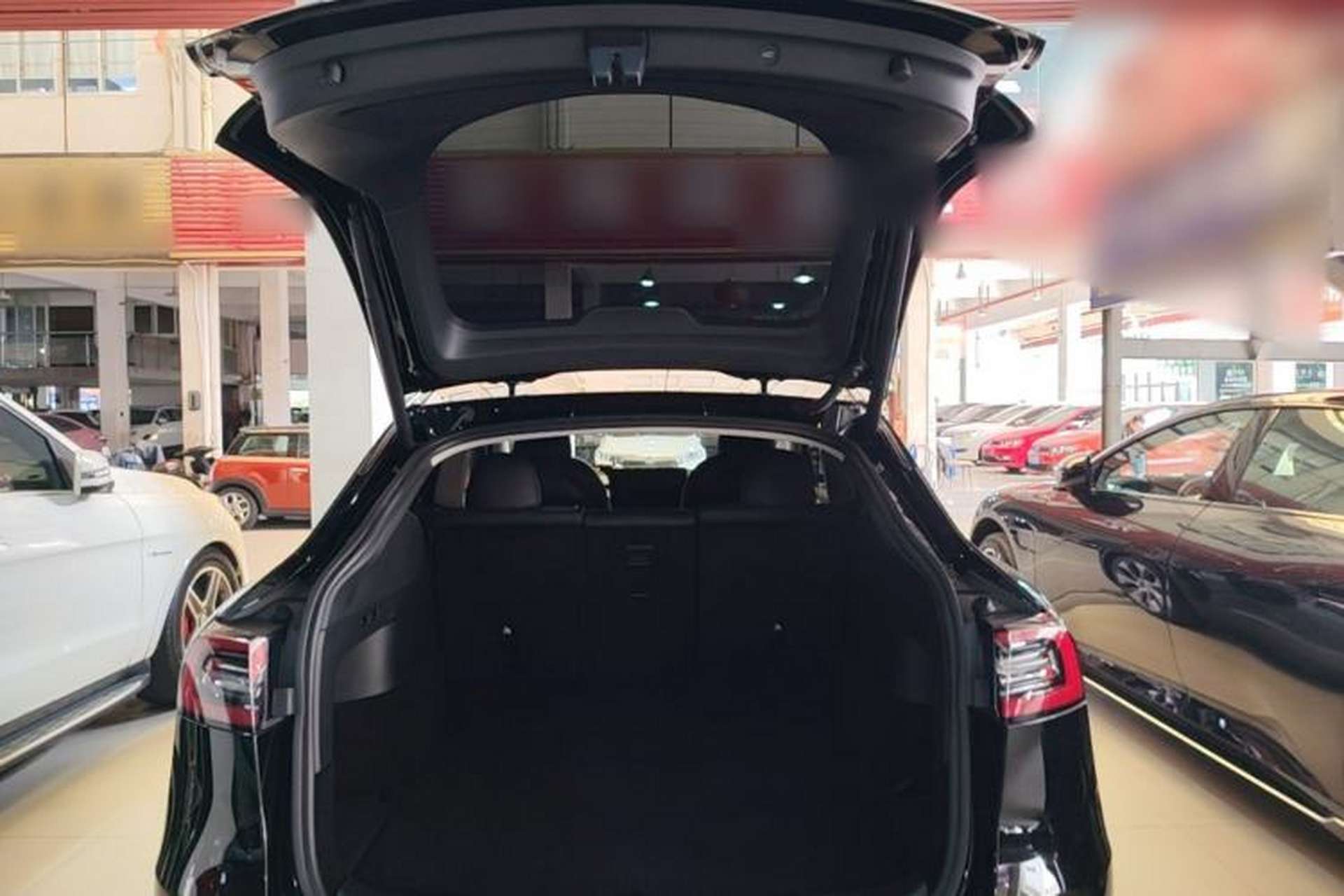 Used Tesla Model Y 2022 Rear-Wheel-Drive Version Trunk