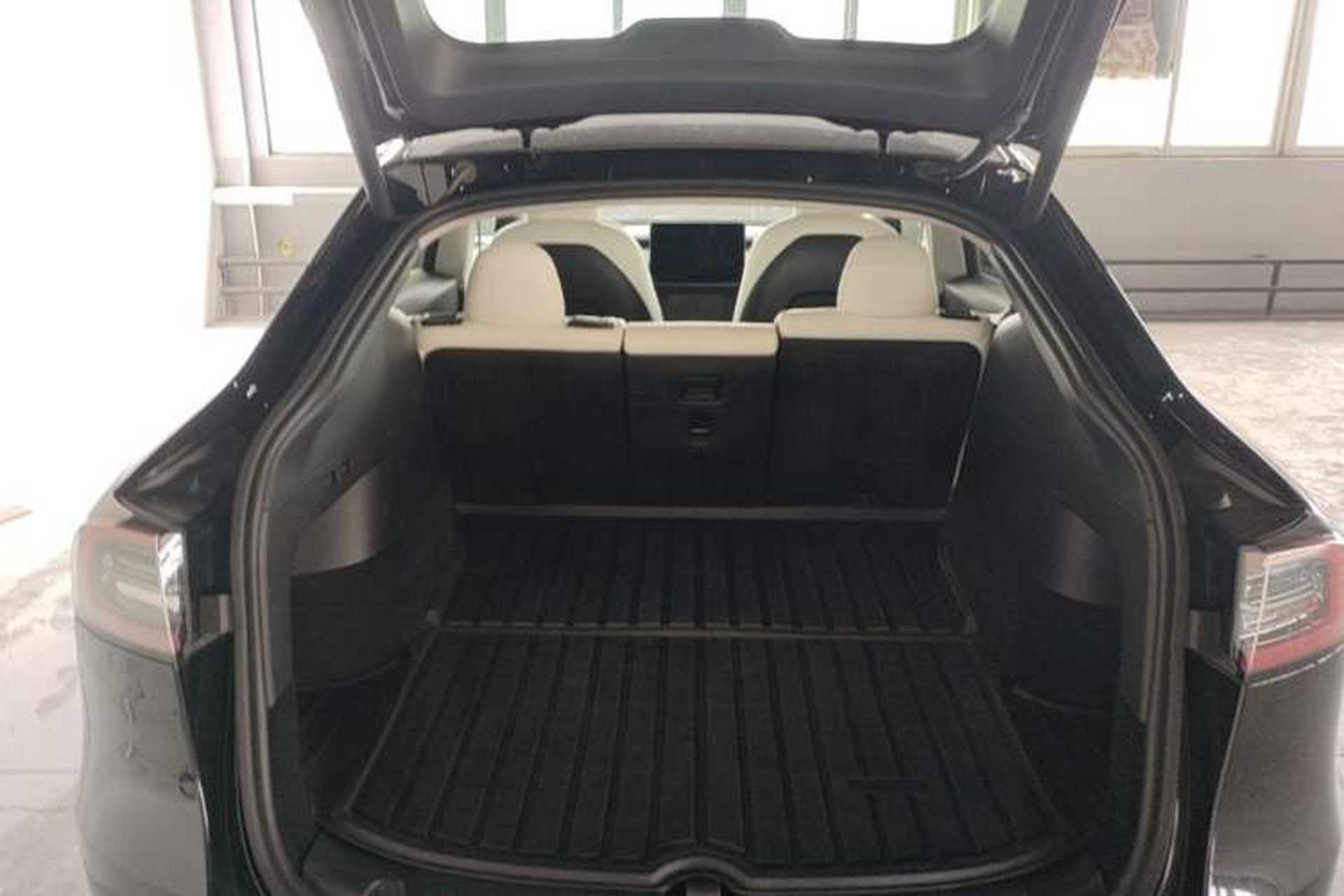 Used Tesla Model Y 2022 Performance High-Performance All-Wheel-Drive Version Trunk
