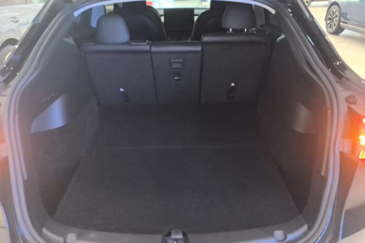 Used Tesla Model Y 2022 Revised Version Long-Range All-Wheel Drive Trunk