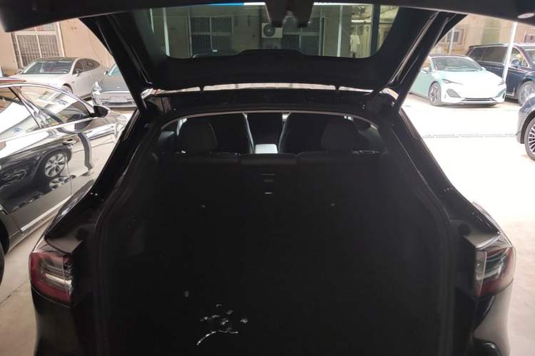 Used Tesla Model Y 2022 Revised Version Long-Range All-Wheel Drive Trunk