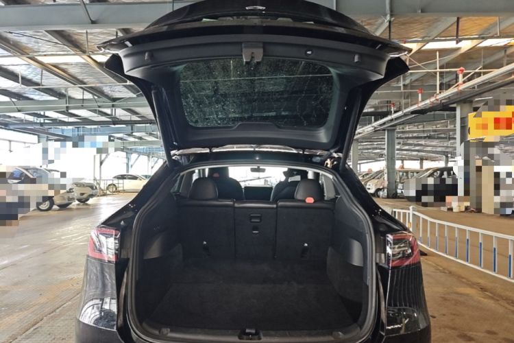 Used Tesla Model Y 2022 Rear-Wheel-Drive Version Trunk