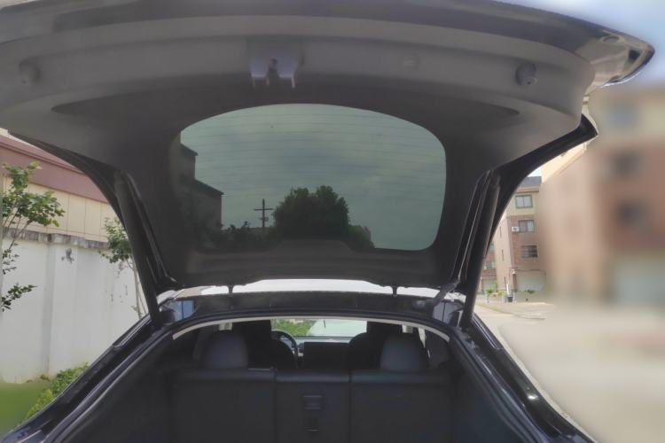 Used Tesla Model Y 2022 Rear-Wheel-Drive Version Trunk
