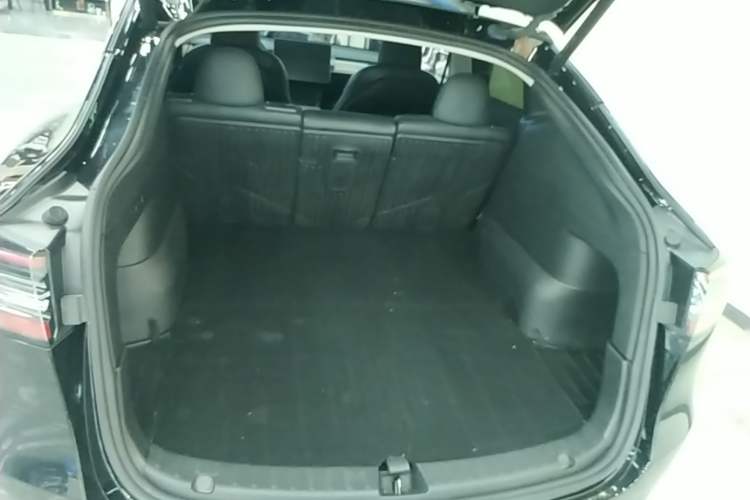Used Tesla Model Y 2022 Revised Version Long-Range All-Wheel Drive Trunk