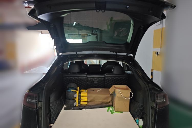 Used Tesla Model Y 2022 Rear-Wheel-Drive Version Trunk