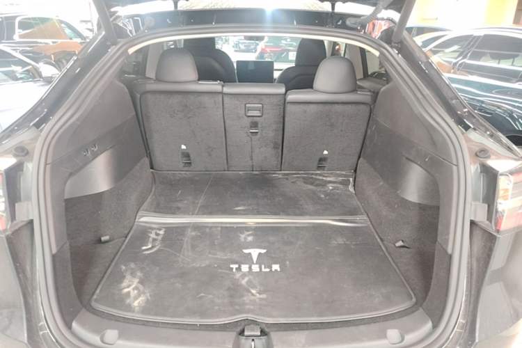 Used Tesla Model Y 2022 Revised Version Long-Range All-Wheel Drive Trunk