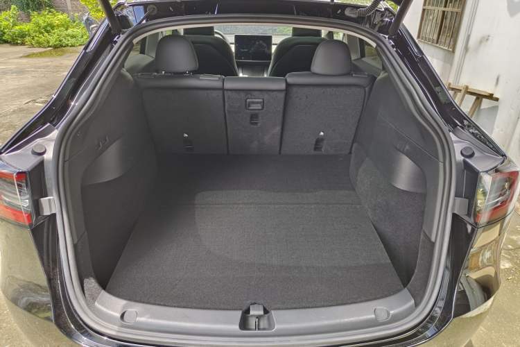 Used Tesla Model Y 2022 Revised Version Rear-Wheel Drive Trunk