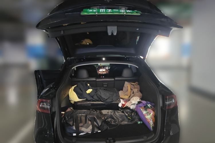 Used Tesla Model Y 2022 Rear-Wheel-Drive Version Trunk