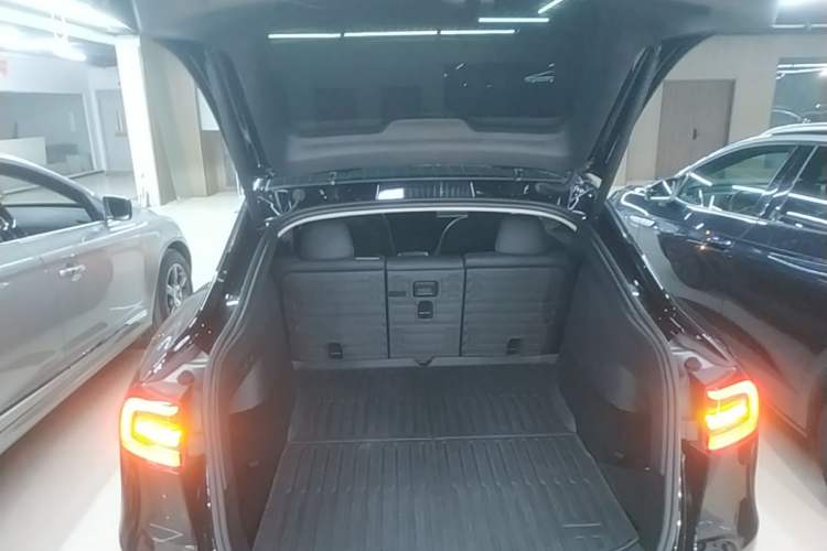 Used Tesla Model Y 2022 Revised Version Rear-Wheel Drive Trunk
