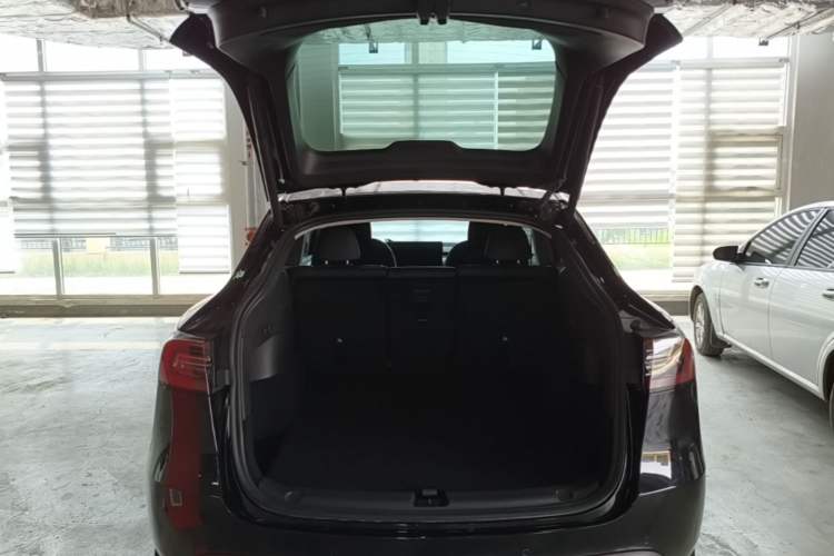 Used Tesla Model Y 2022 Revised Version Rear-Wheel Drive Trunk