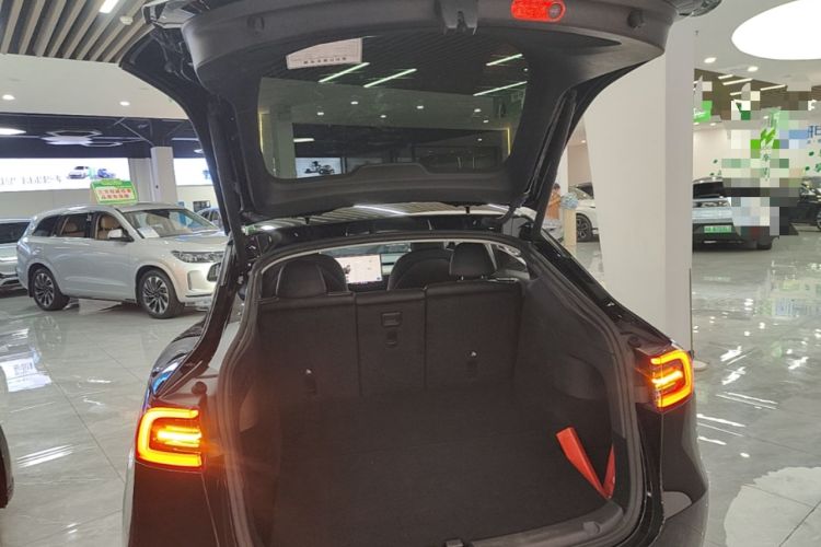 Used Tesla Model Y 2022 Rear-Wheel-Drive Version Trunk