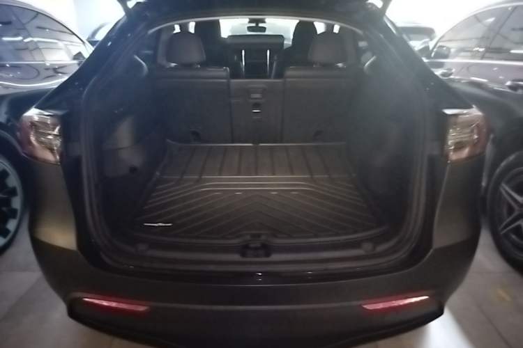 Used Tesla Model Y 2022 Revised Version Rear-Wheel Drive Trunk