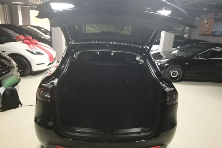 Used Tesla Model Y 2022 Rear-Wheel-Drive Version Trunk