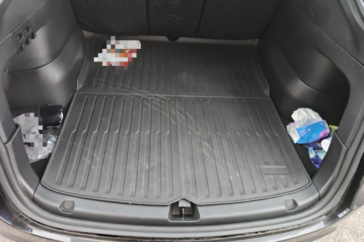 Used Tesla Model Y 2022 Rear-Wheel-Drive Version Trunk