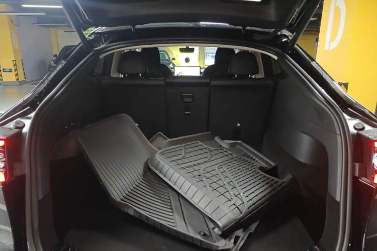 Used Tesla Model Y 2022 Revised Version Rear-Wheel Drive Trunk