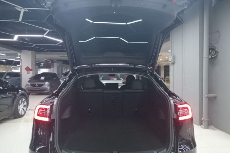 Used Tesla Model Y 2022 Performance High-Performance All-Wheel-Drive Version Trunk