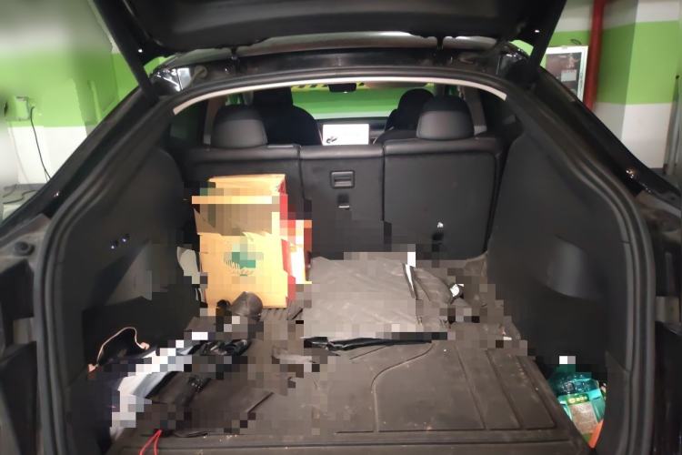 Used Tesla Model Y 2022 Long-Range All-Wheel-Drive Version Trunk