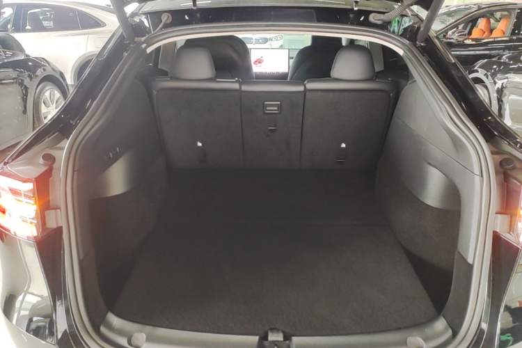 Used Tesla Model Y 2022 Revised Version Long-Range All-Wheel Drive Trunk