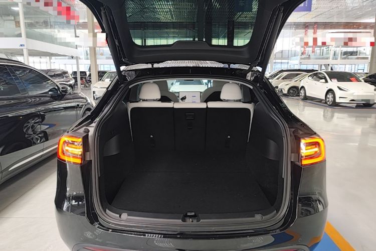 Used Tesla Model Y 2022 Rear-Wheel-Drive Version Trunk