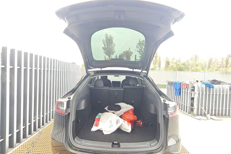Used Tesla Model Y 2022 Revised Version Rear-Wheel Drive Trunk