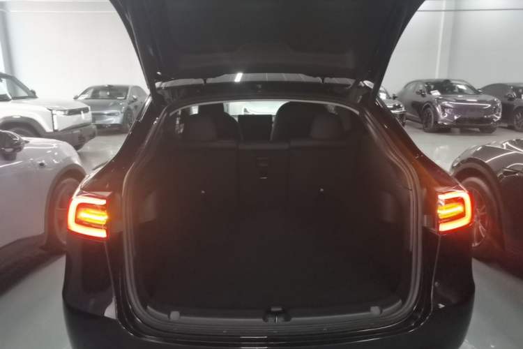 Used Tesla Model Y 2022 Revised Version Rear-Wheel Drive Trunk