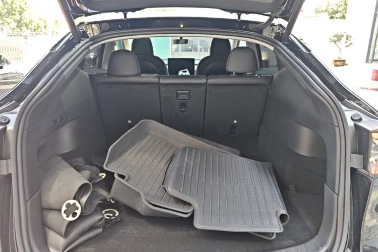 Used Tesla Model Y 2022 Revised Version Rear-Wheel Drive Trunk